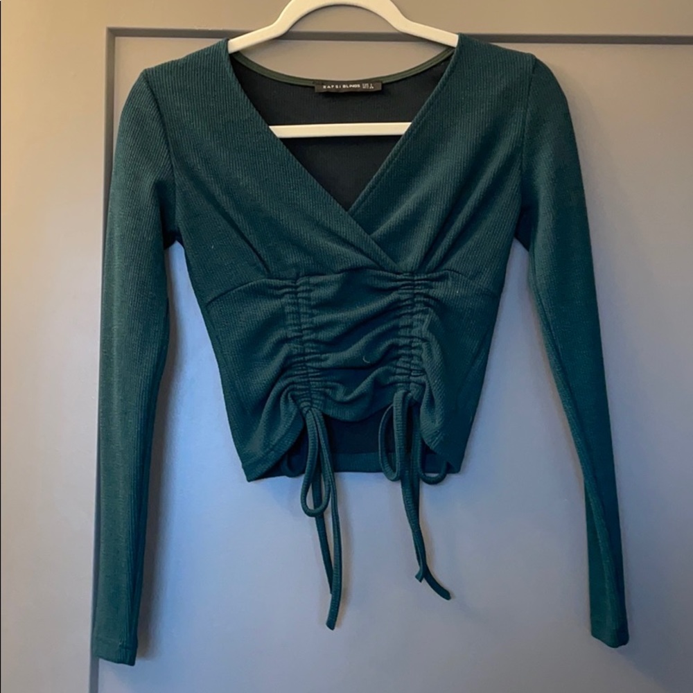 Long sleeve green crop top